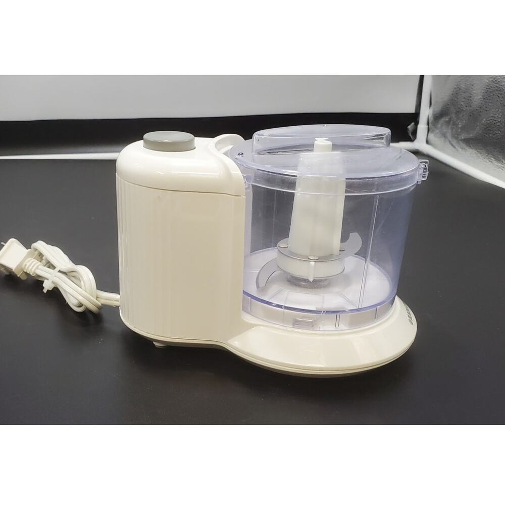 Black & Decker One-Touch Chopper HC21K Mini Food Processor 1.5 Cup **TESTED** - Picture 3 of 6